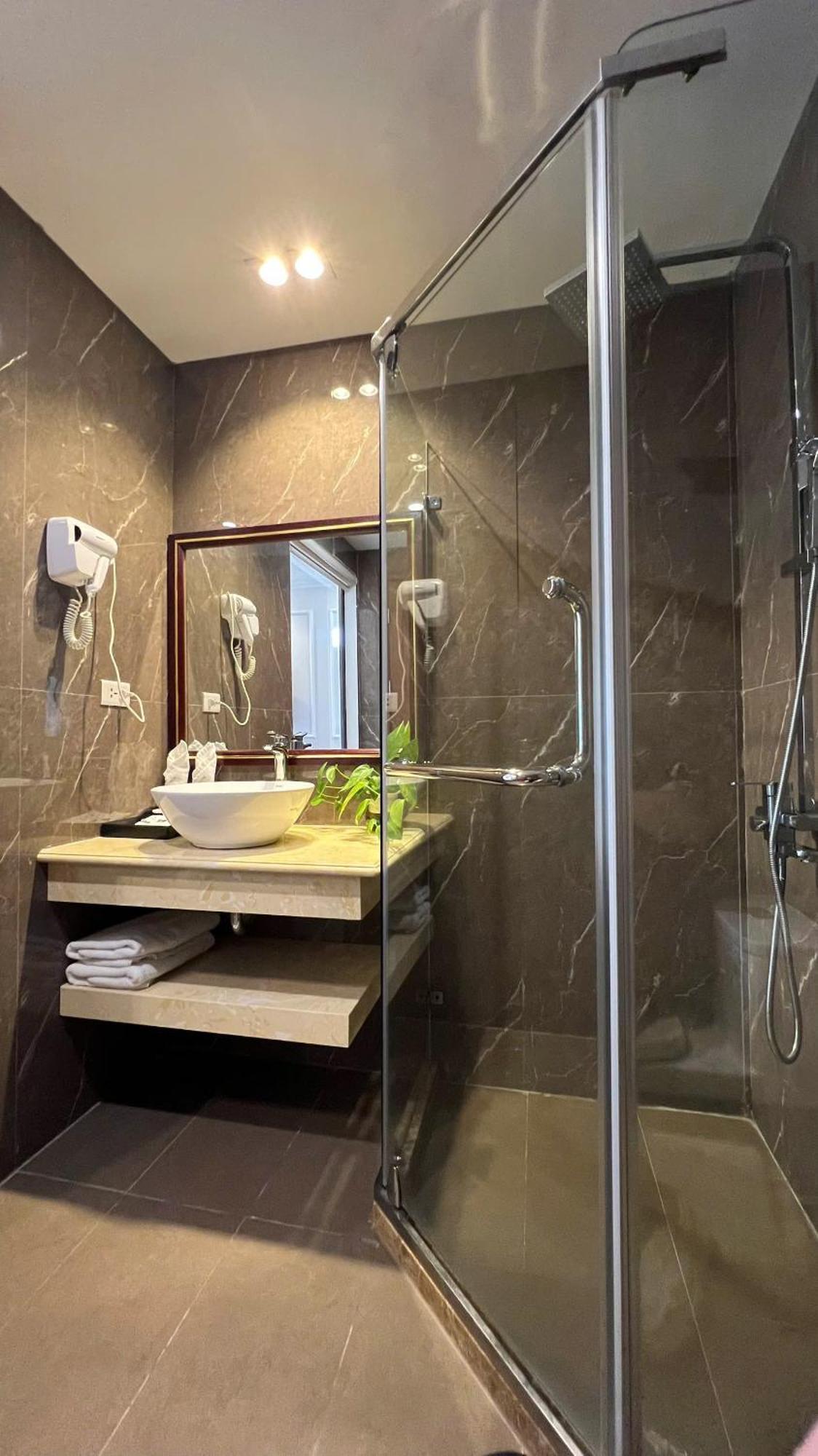 Rubyqueen Halong Hotel Χα Λονγκ Εξωτερικό φωτογραφία